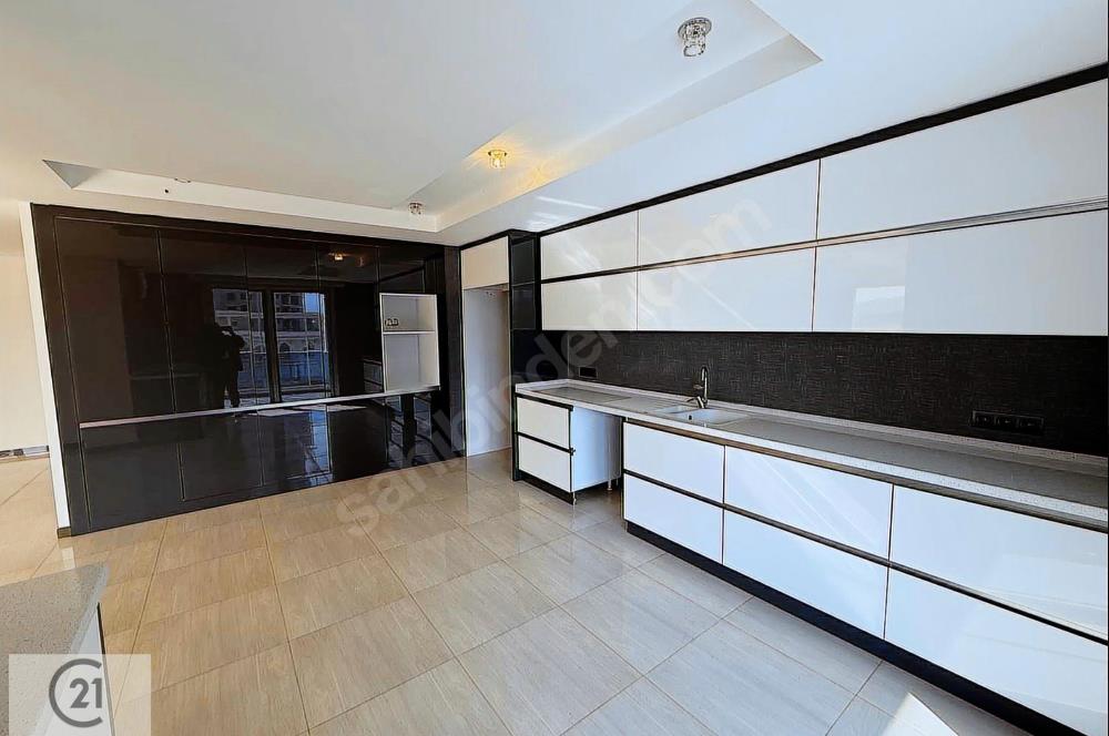 Century 21 Net'ten Aya Rezidans 'ta Satılık 4+1 Ultra Lüks Daire