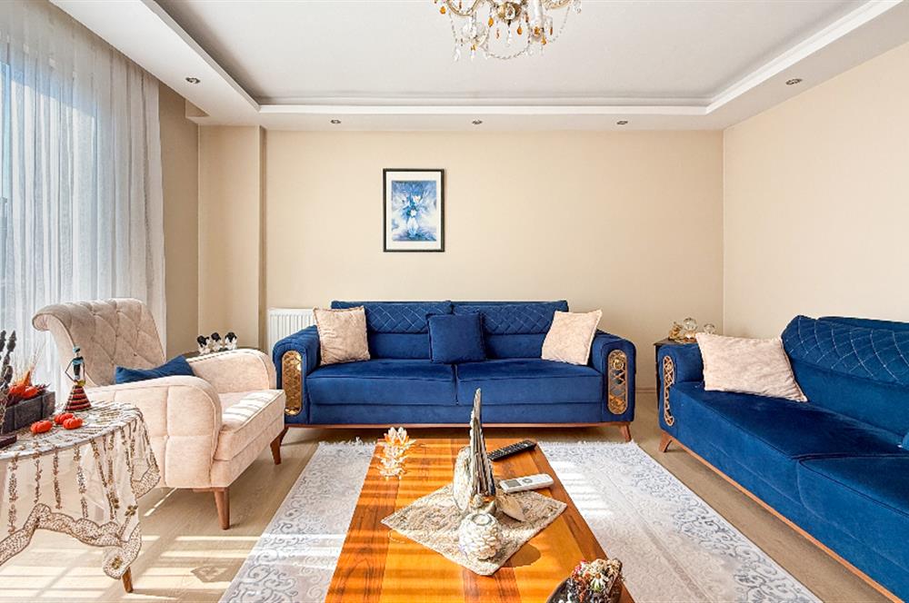 C21 BAL'dan EBEVYN BANYOLU ASANSORLÜ GENİŞ SATILIK 2+1 DAİRE