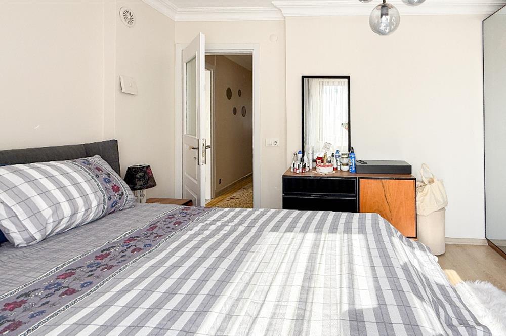 C21 BAL'dan EBEVYN BANYOLU ASANSORLÜ GENİŞ SATILIK 2+1 DAİRE