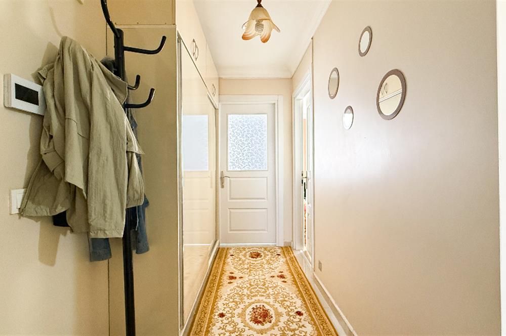 C21 BAL'dan EBEVYN BANYOLU ASANSORLÜ GENİŞ SATILIK 2+1 DAİRE