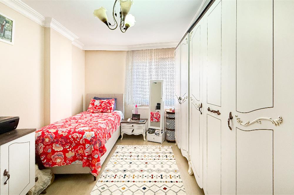 C21 BAL'dan EBEVYN BANYOLU ASANSORLÜ GENİŞ SATILIK 2+1 DAİRE