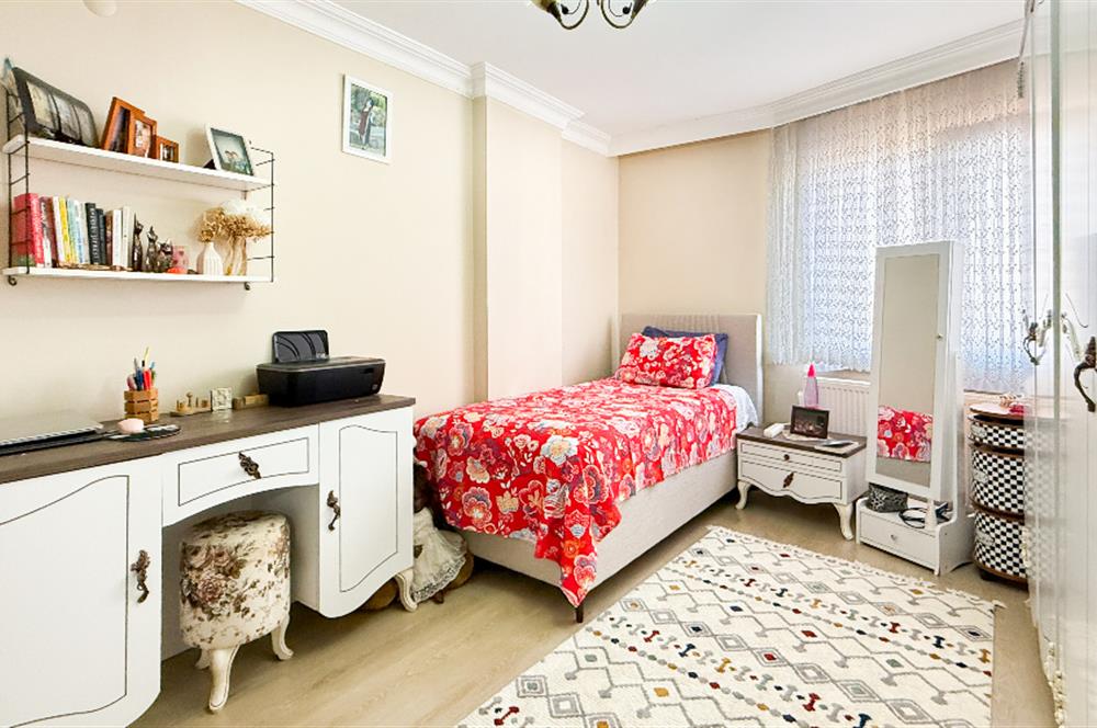 C21 BAL'dan EBEVYN BANYOLU ASANSORLÜ GENİŞ SATILIK 2+1 DAİRE