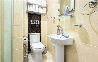 C21 BAL'dan EBEVYN BANYOLU ASANSORLÜ GENİŞ SATILIK 2+1 DAİRE