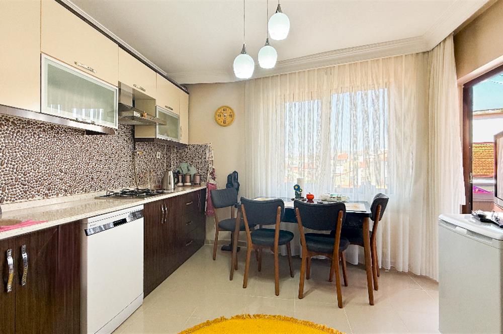 C21 BAL'dan EBEVYN BANYOLU ASANSORLÜ GENİŞ SATILIK 2+1 DAİRE