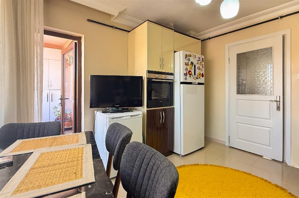 C21 BAL'dan EBEVYN BANYOLU ASANSORLÜ GENİŞ SATILIK 2+1 DAİRE
