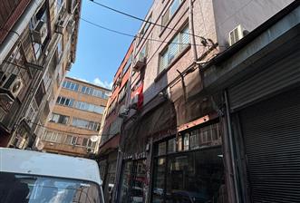 Karakoy satılık dükkan 