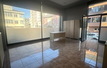 Ümraniye Dudullu OSB'de 55M² Satılık Köşebaşı Ofis