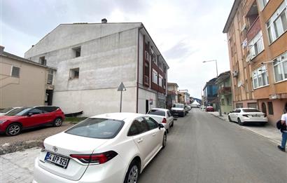C21 İZ MEHMET ÇAKAR'DAN ÇARK CADDESİ YAKINI KİRALIK İŞ YERİ...