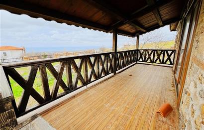 ÇANAKKALE KAZ DAĞLARI ETEKLERİNDE SATILIK TAŞ EV