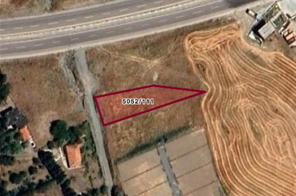 BEYNAMDA ANA YOL KENARI TEK PARÇA ARSA