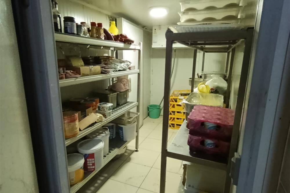 KURTULUŞ ANA CADDE ÜZERİNDE DEVİRLİ 200 m2 RESTORAN