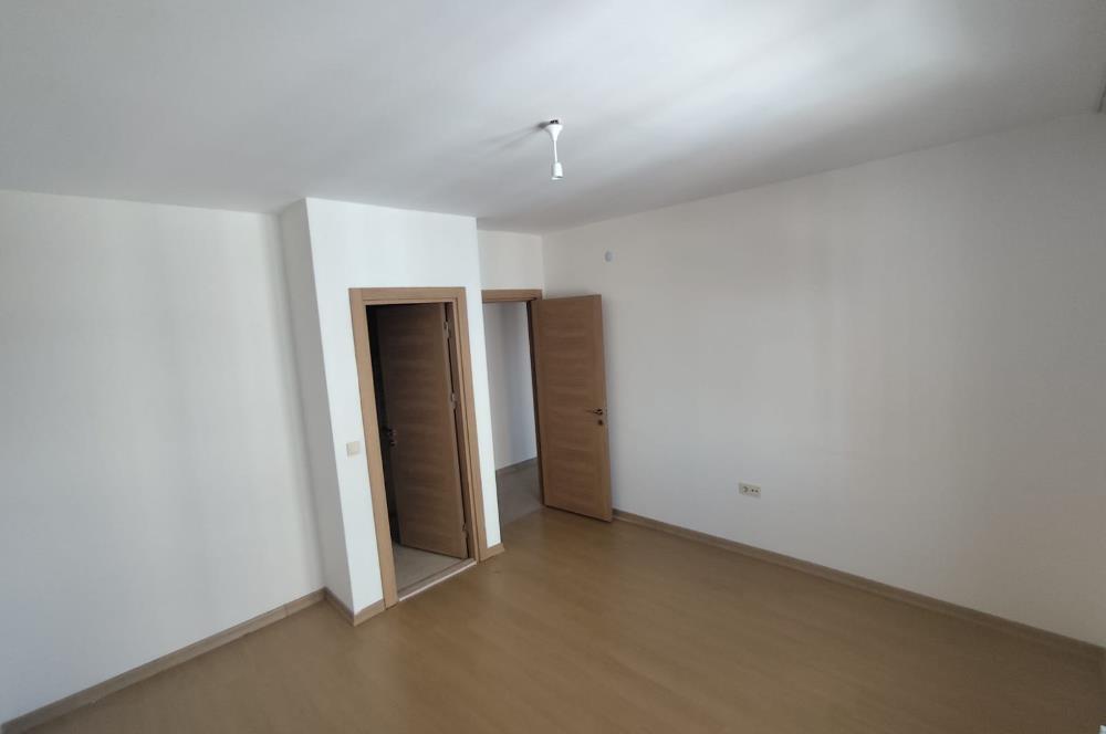 ALTIAĞAÇ TOKİ'DE UZUN BLOKLARDA KATTA BOŞ 3+1 MANZARALI DAİRE
