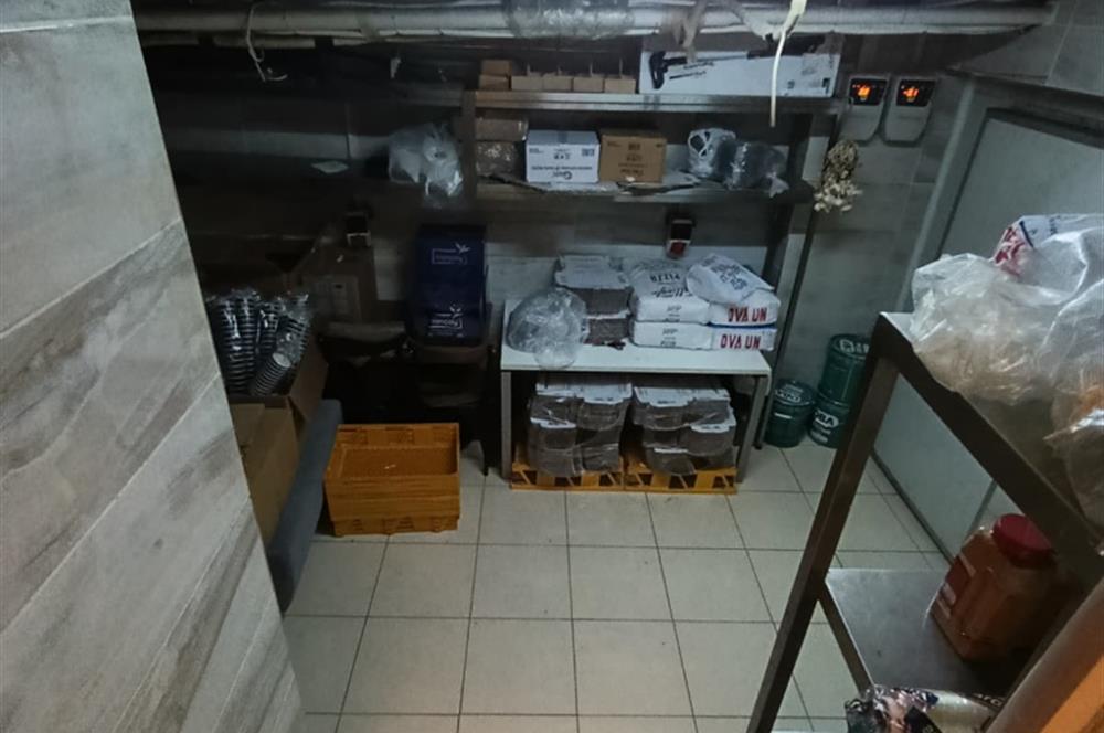 KURTULUŞ ANA CADDE ÜZERİNDE DEVİRLİ 200 m2 RESTORAN