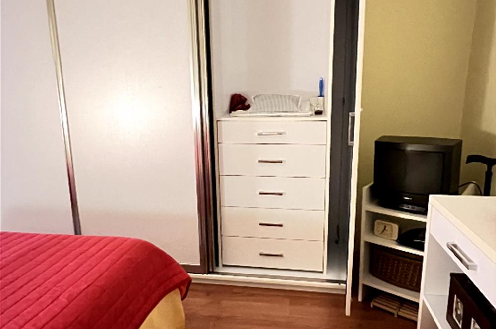 BEYLERBEYİN'DE SAHİLE YAKIN SATILIK 2+1 DAİRE