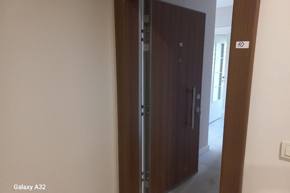 TOKİ KONUTLARINDA BÜYÜKÇAMLICA CAMİSİNE KOMSU 2+1 KİRALIK