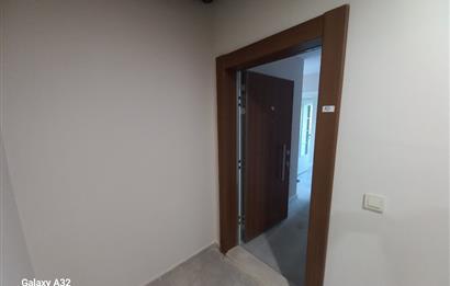 TOKİ KONUTLARINDA BÜYÜKÇAMLICA CAMİSİNE KOMSU 2+1 KİRALIK
