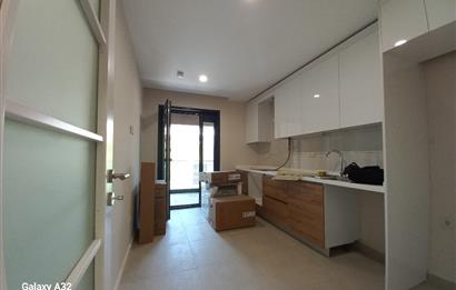 TOKİ KONUTLARINDA BÜYÜKÇAMLICA CAMİSİNE KOMSU 2+1 KİRALIK
