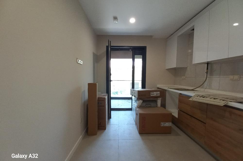 TOKİ KONUTLARINDA BÜYÜKÇAMLICA CAMİSİNE KOMSU 2+1 KİRALIK