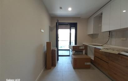 TOKİ KONUTLARINDA BÜYÜKÇAMLICA CAMİSİNE KOMSU 2+1 KİRALIK