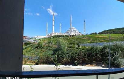 TOKİ KONUTLARINDA BÜYÜKÇAMLICA CAMİSİNE KOMSU 2+1 KİRALIK