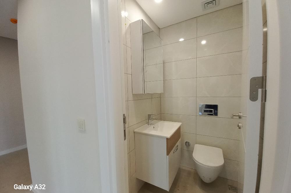 TOKİ KONUTLARINDA BÜYÜKÇAMLICA CAMİSİNE KOMSU 2+1 KİRALIK