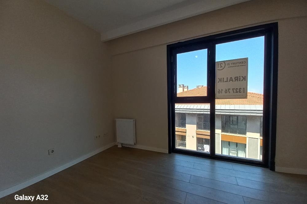 TOKİ KONUTLARINDA BÜYÜKÇAMLICA CAMİSİNE KOMSU 2+1 KİRALIK
