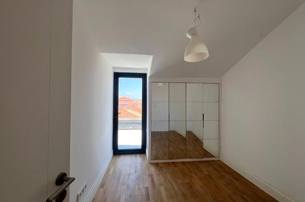 CENTURY 21'DEN KORAY BİANCO'DA KİRALIK 2+1 ÇATI DUBLEKSİ DAİRE