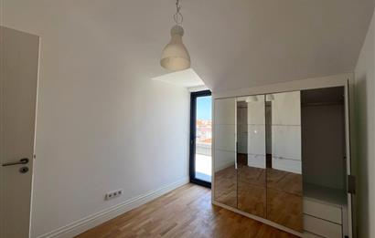 CENTURY 21'DEN KORAY BİANCO'DA KİRALIK 2+1 ÇATI DUBLEKSİ DAİRE