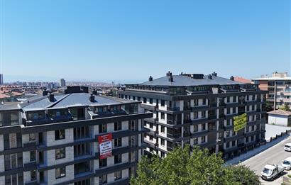 Koşuyolu Gülistan sitesi’nde şık ve konforlu daire