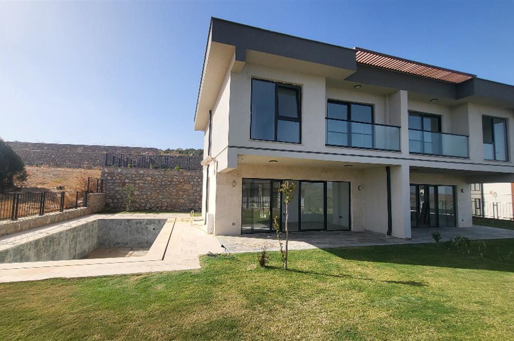  3+1 villa with private pool for rent near Bodrum airport
