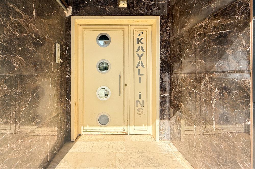 C21 BAL'dan EBEVYN BANYOLU ASANSORLÜ GENİŞ SATILIK 2+1 DAİRE