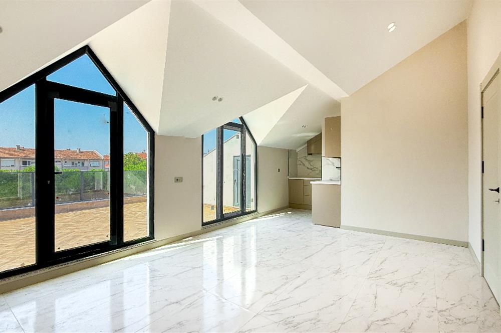 C21 BALDAN TOYGAR MAH MİLLET BAHÇESİ LOKASYON 5+2 SATILIK VİLLA