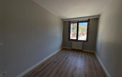 Gülistan sitesi Koşuyolu 3+1 satılık