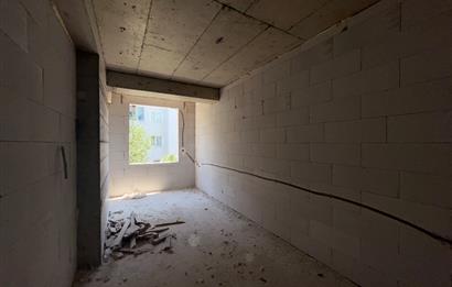 Koşuyolu Gülistan sitesi’nde şık ve konforlu daire
