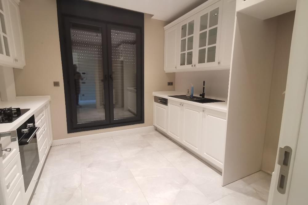 CENTURY 21 SAHRADAN KAYASULTAN SOKAKTA TERASLI 3+1 106m2 NET