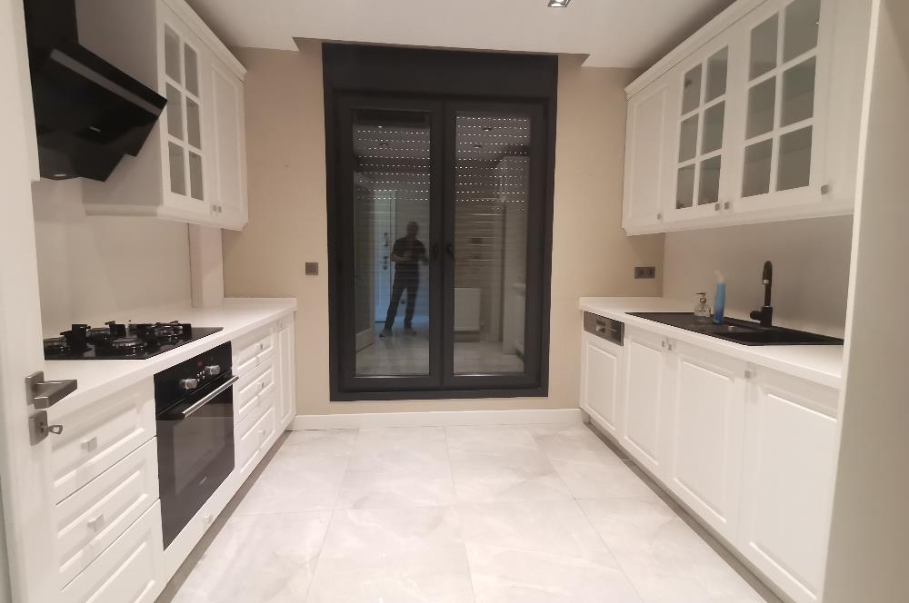 CENTURY 21 SAHRADAN KAYASULTAN SOKAKTA TERASLI 3+1 106m2 NET