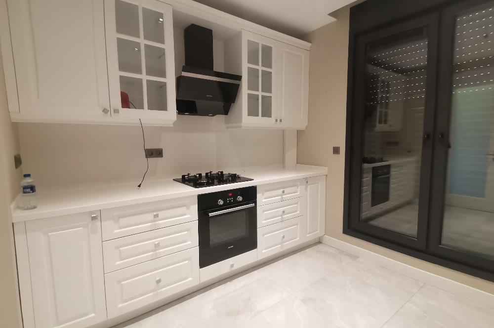 CENTURY 21 SAHRADAN KAYASULTAN SOKAKTA TERASLI 3+1 106m2 NET