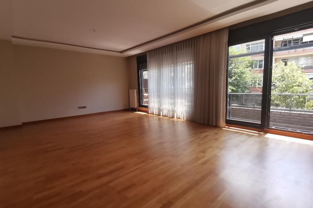 CENTURY 21 SAHRADAN KAYASULTAN SOKAKTA TERASLI 3+1 106m2 NET