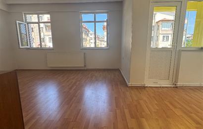 Century 21'den Akyazı Mahallesinde Ferah 3+1 Daire!