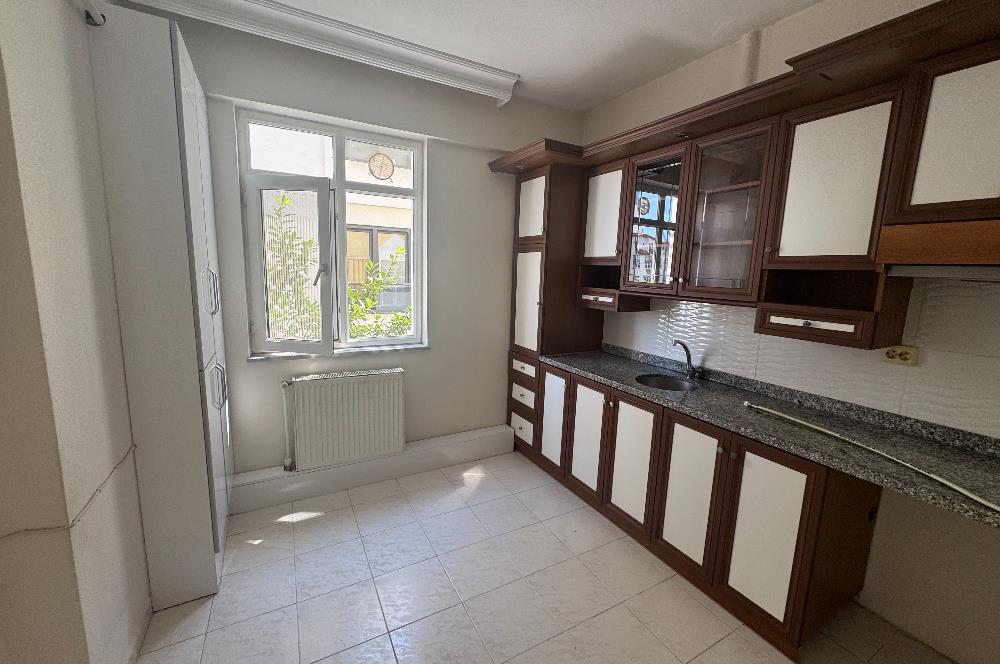 Century 21'den Akyazı Mahallesinde Ferah 3+1 Daire!