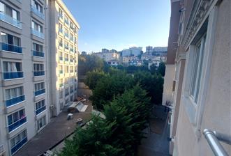 ÇAMLIK MAHALLESİNDE GENİŞ KİRALIK 3+1 ARA KAT SIFIR DAIRE