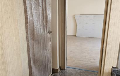 ÇAYIROVA AKSE MAHALLESINDE SATILIK 2+1 DAİRE