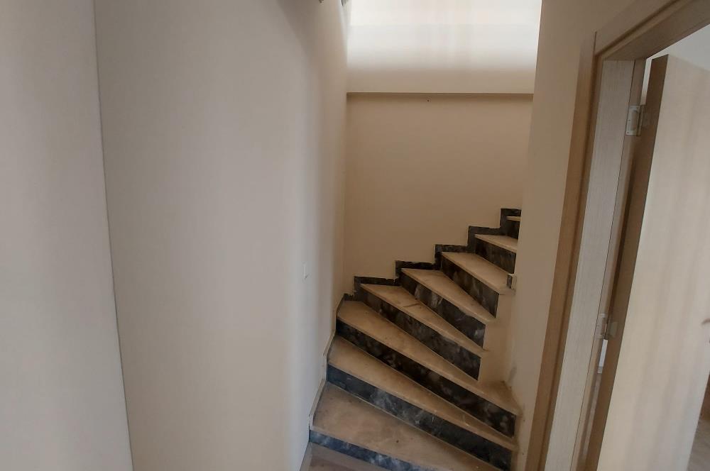 ÇAYIROVA AKSE MAHALLESINDE SATILIK 2+1 DAİRE
