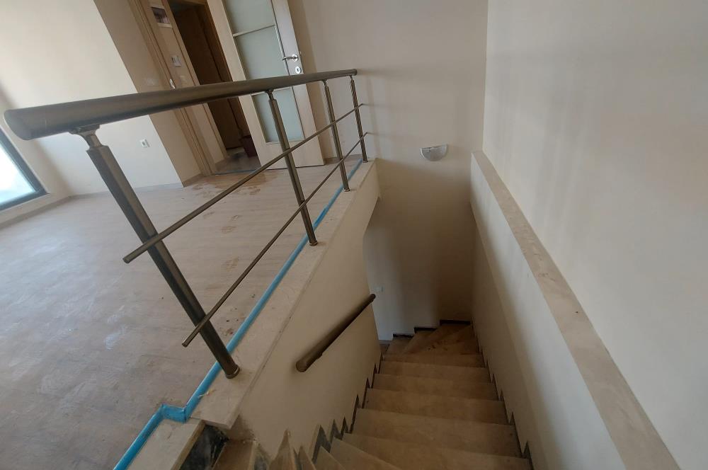 ÇAYIROVA AKSE MAHALLESINDE SATILIK 2+1 DAİRE
