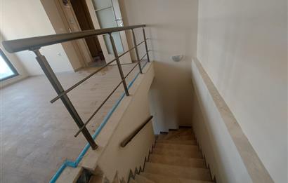 ÇAYIROVA AKSE MAHALLESINDE SATILIK 2+1 DAİRE