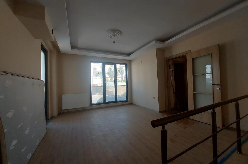 ÇAYIROVA AKSE MAHALLESINDE SATILIK 2+1 DAİRE