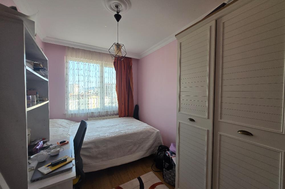 C21 NAR - GÜLTUTAN SOKAK'TA 15 YILLIK BİNADA 6. KAT 3+1 DAİRE