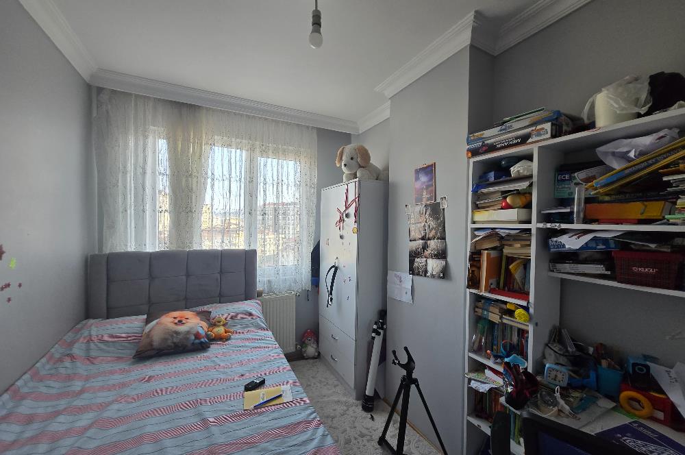 C21 NAR - GÜLTUTAN SOKAK'TA 15 YILLIK BİNADA 6. KAT 3+1 DAİRE
