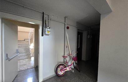 C21 NAR - GÜLTUTAN SOKAK'TA 15 YILLIK BİNADA 6. KAT 3+1 DAİRE