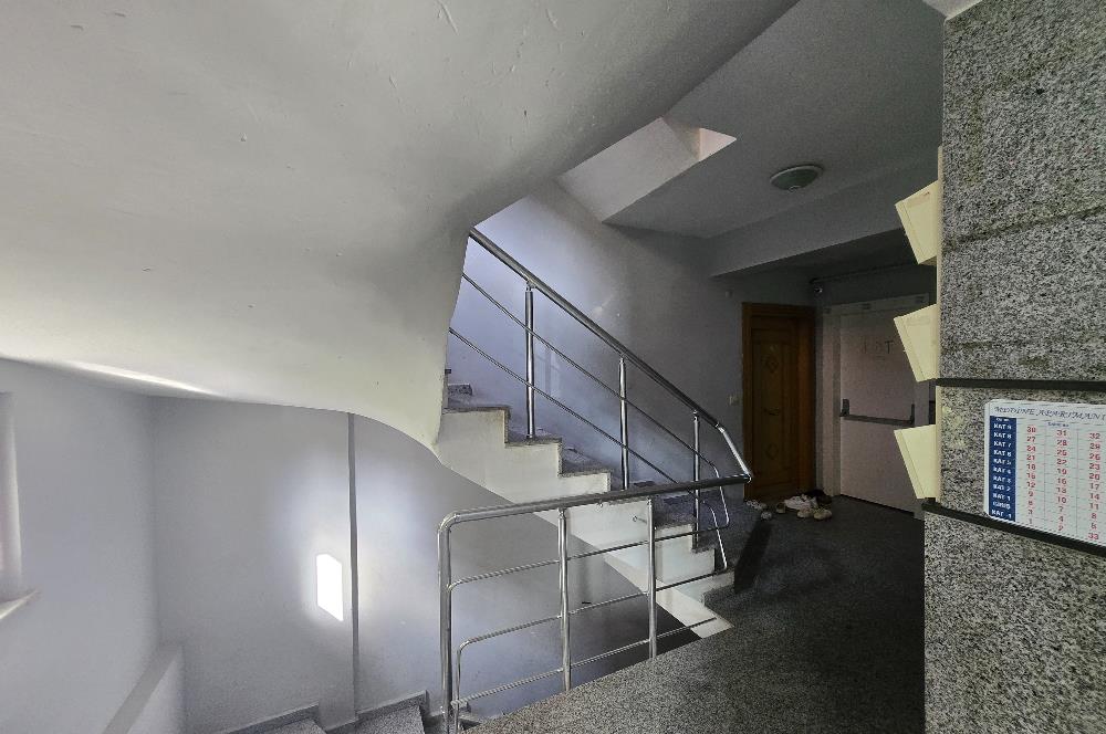 C21 NAR - GÜLTUTAN SOKAK'TA 15 YILLIK BİNADA 6. KAT 3+1 DAİRE